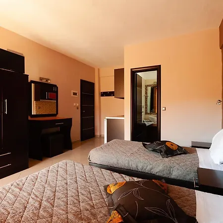 Aparthotel Anthodi *
